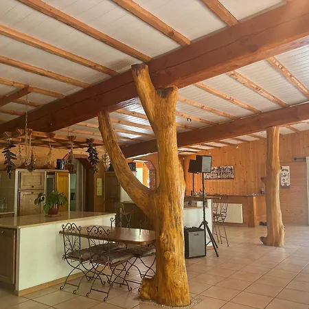 Les Sentiers Du - Domaine De La Gaia Konukevi