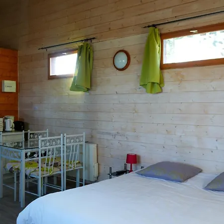 Les Sentiers Du - Domaine De La Gaia Konukevi 3*